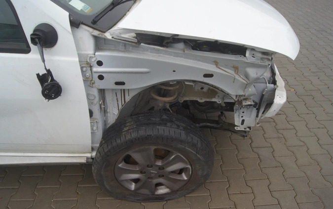 Dacia Duster cena 22000 przebieg: 34687, rok produkcji 2016 z Maszewo małe 106